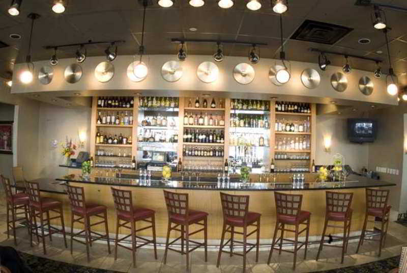 Doubletree Suites By Hilton Minneapolis Downtown Restaurant photo